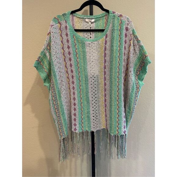 Size S (Oversized) Easel Los Angeles Poncho Crochet in Apple Green - Picture 2 of 6